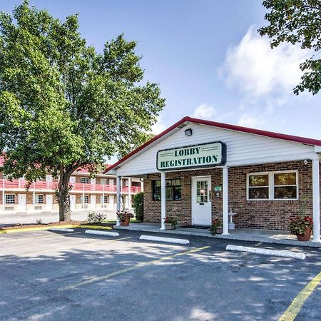 Quality Inn New River Gorge Файетвил Екстериор снимка