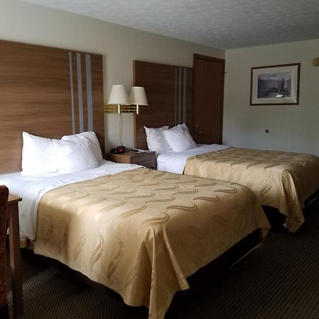 Quality Inn New River Gorge Файетвил Екстериор снимка