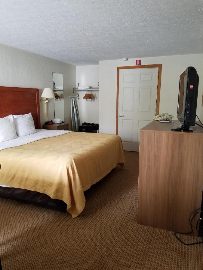 Quality Inn New River Gorge Файетвил Екстериор снимка