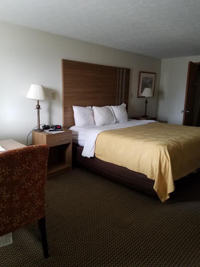 Quality Inn New River Gorge Файетвил Екстериор снимка