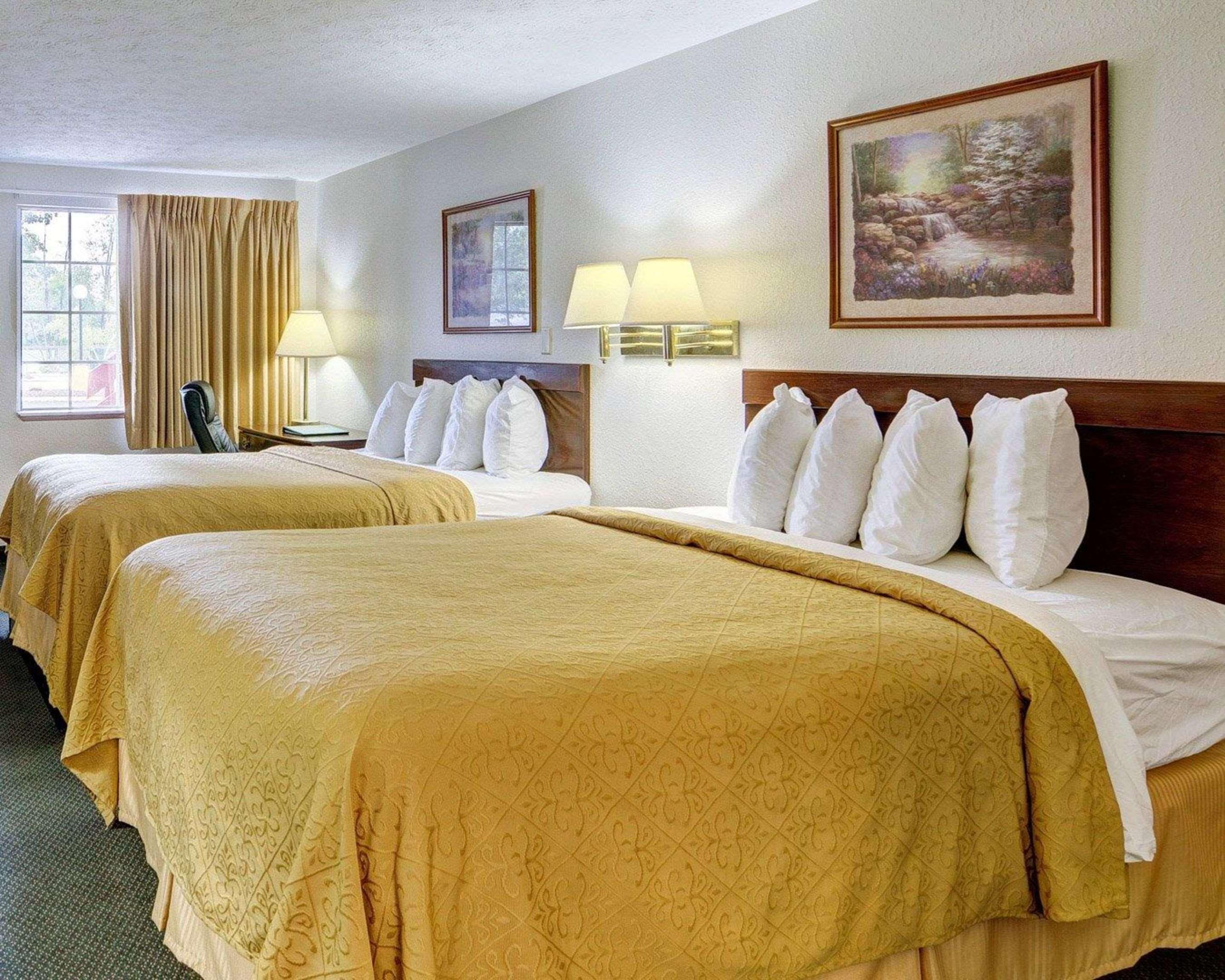 Quality Inn New River Gorge Файетвил Екстериор снимка
