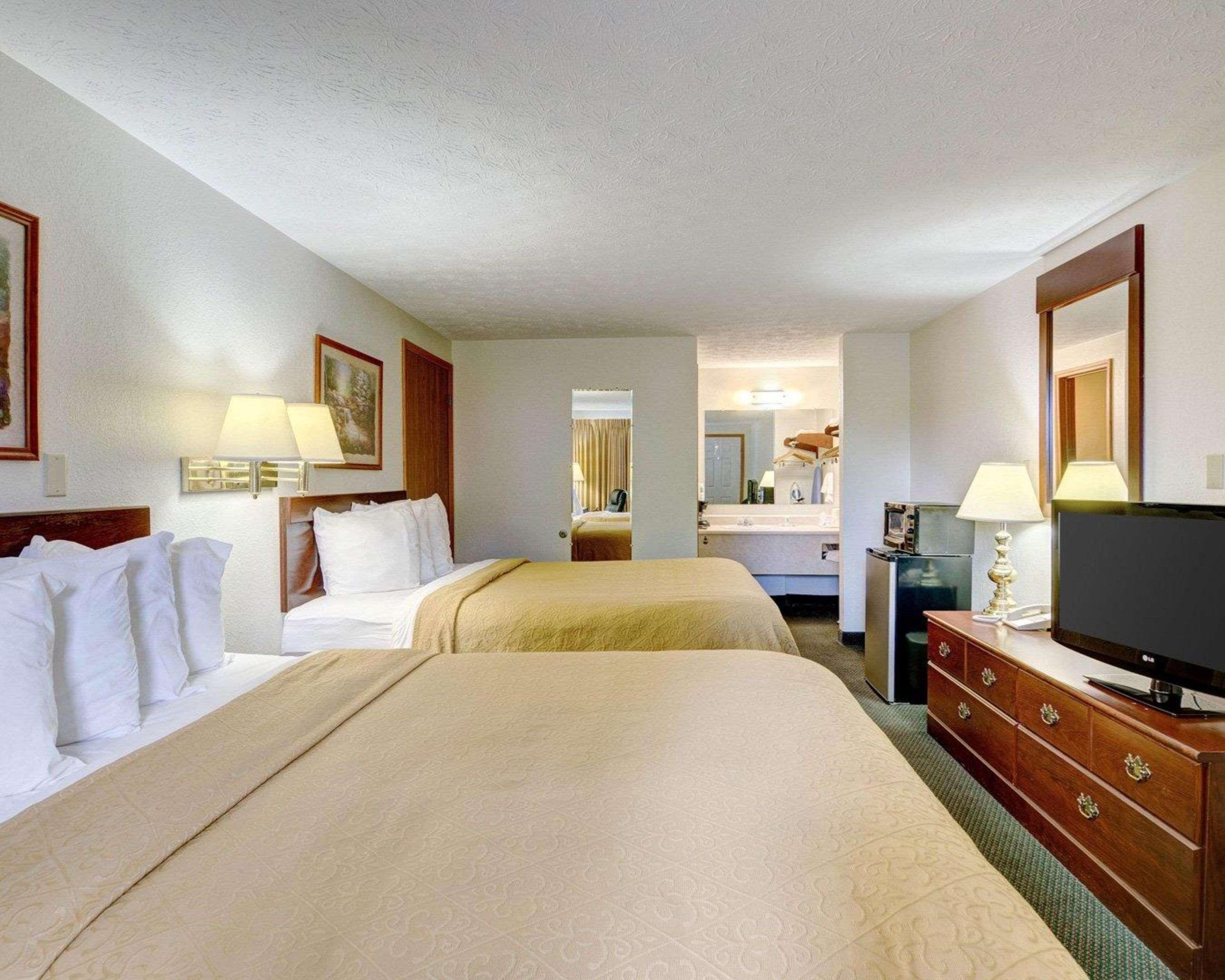 Quality Inn New River Gorge Файетвил Екстериор снимка