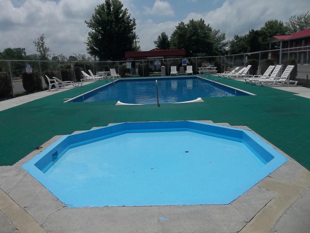 Quality Inn New River Gorge Файетвил Екстериор снимка