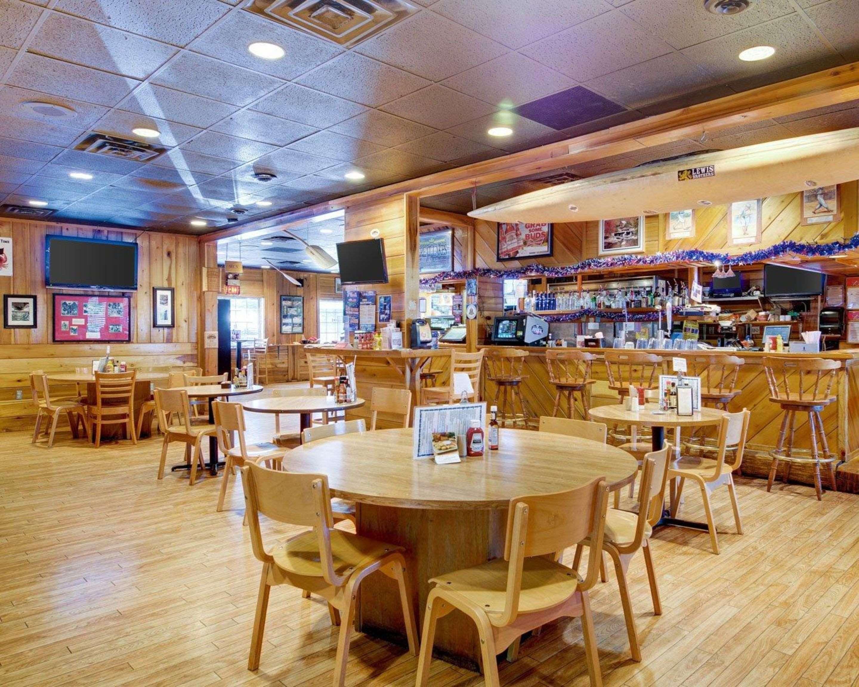 Quality Inn New River Gorge Файетвил Екстериор снимка