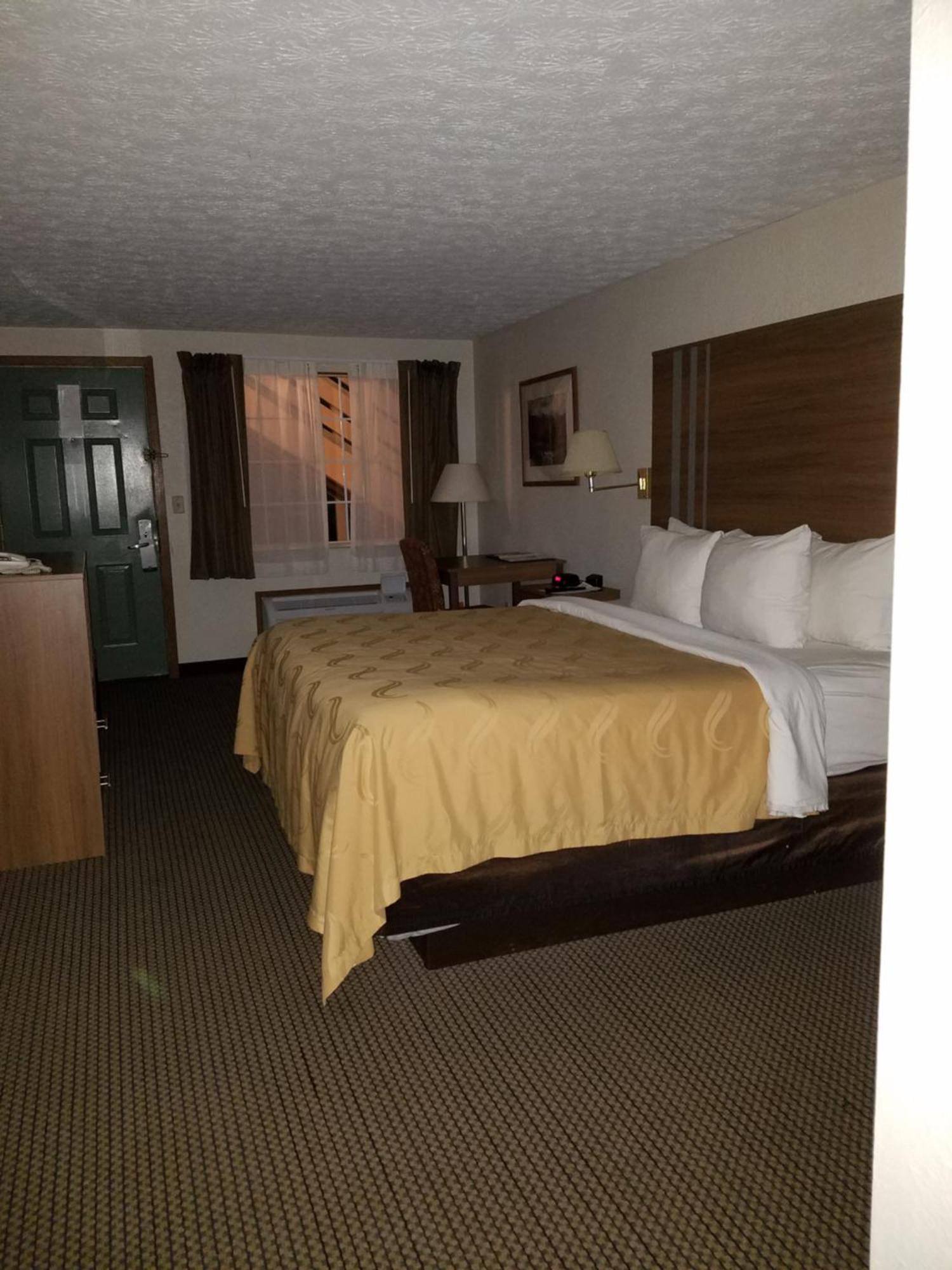 Quality Inn New River Gorge Файетвил Екстериор снимка